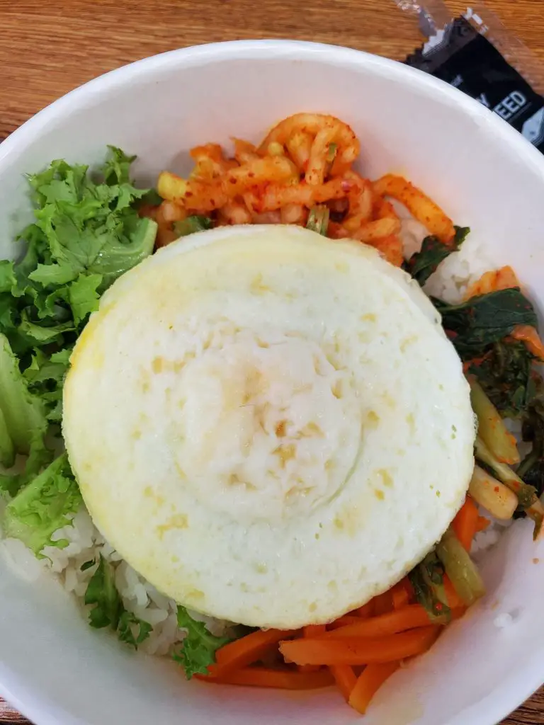 Bibimbap (비빔밥)- Traditional Cheap Korean Food in Seoul